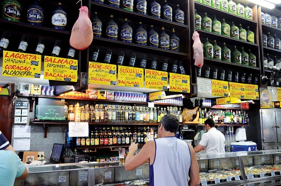 Balcão com tira-gostos imperdíveis!